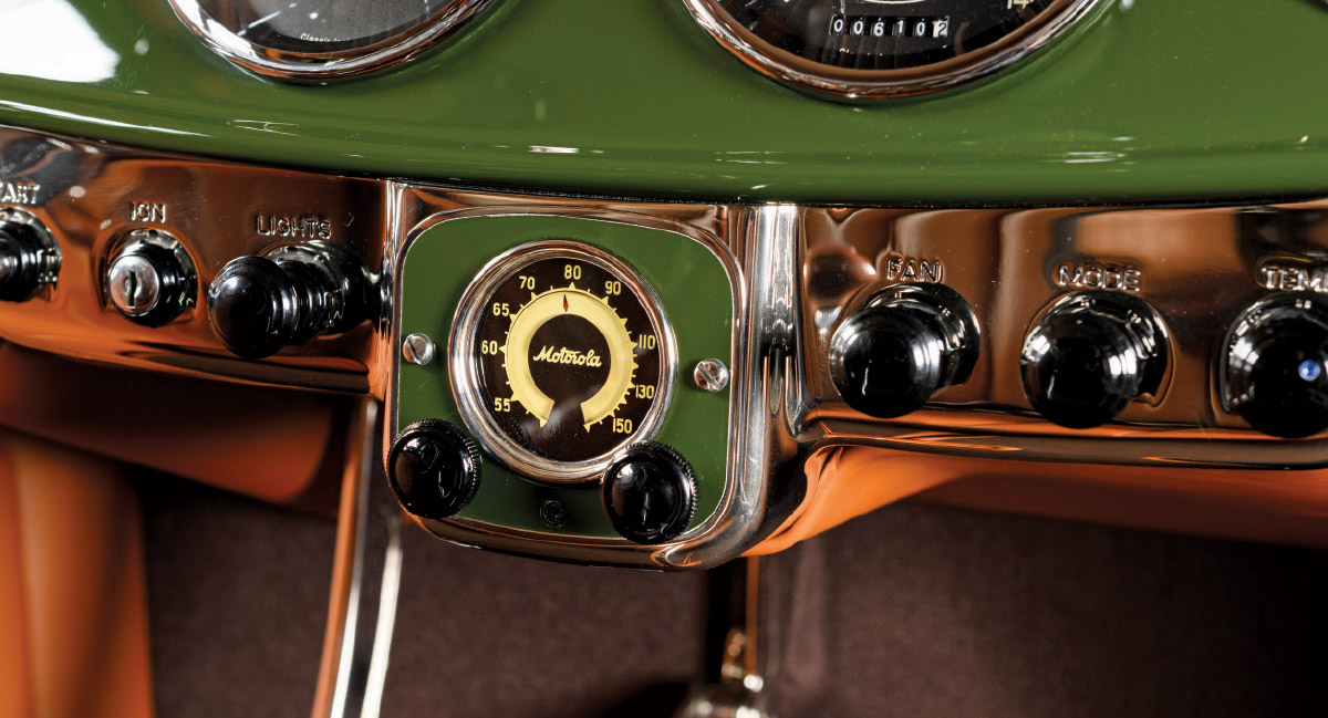 1931 ford coupe motorola radio retro dash insert chrome trim control knobs green finish