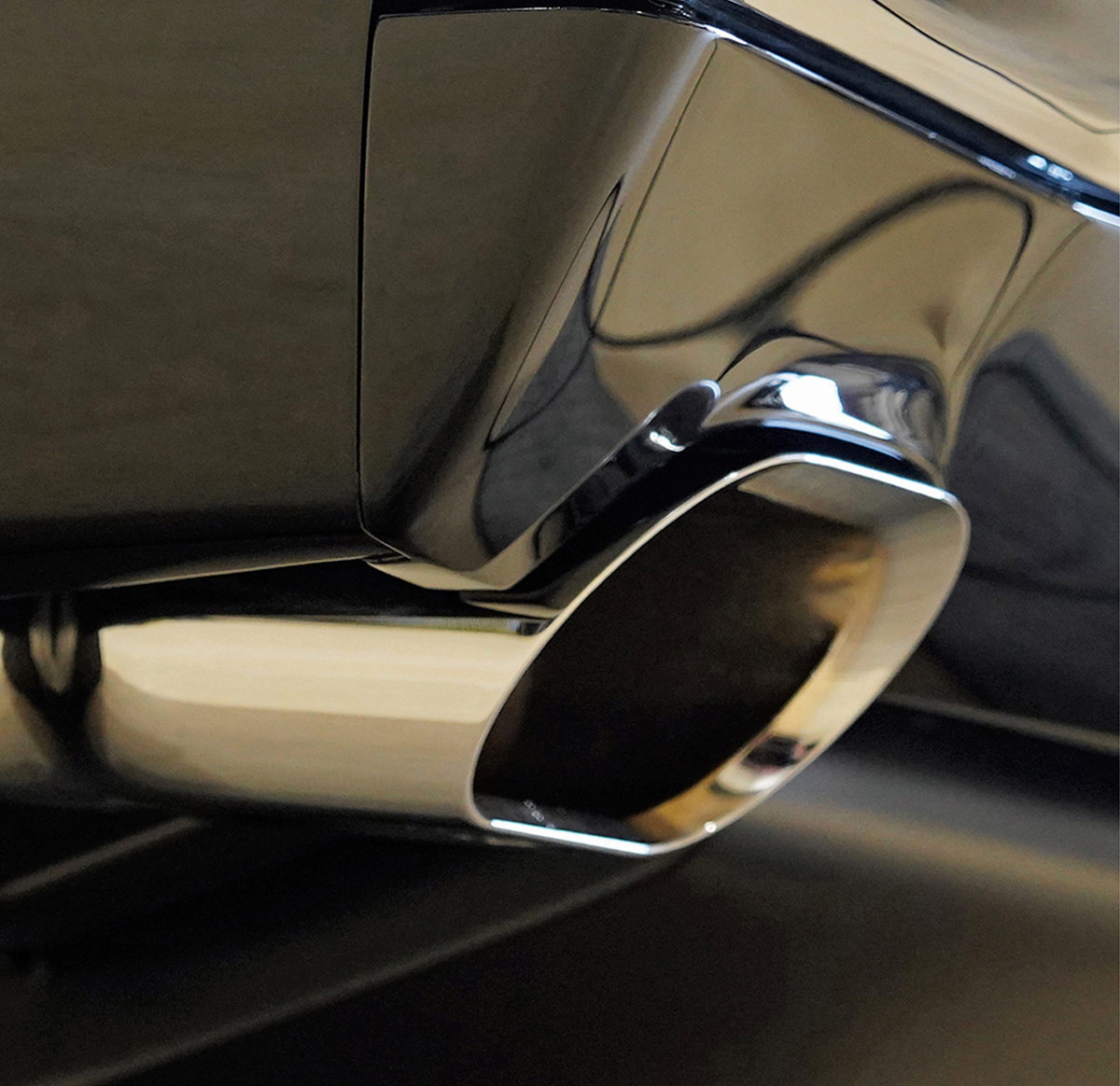 1970 Chevrolet Chevelle - Chrome exhaust tip details on dark gray metallic paint
