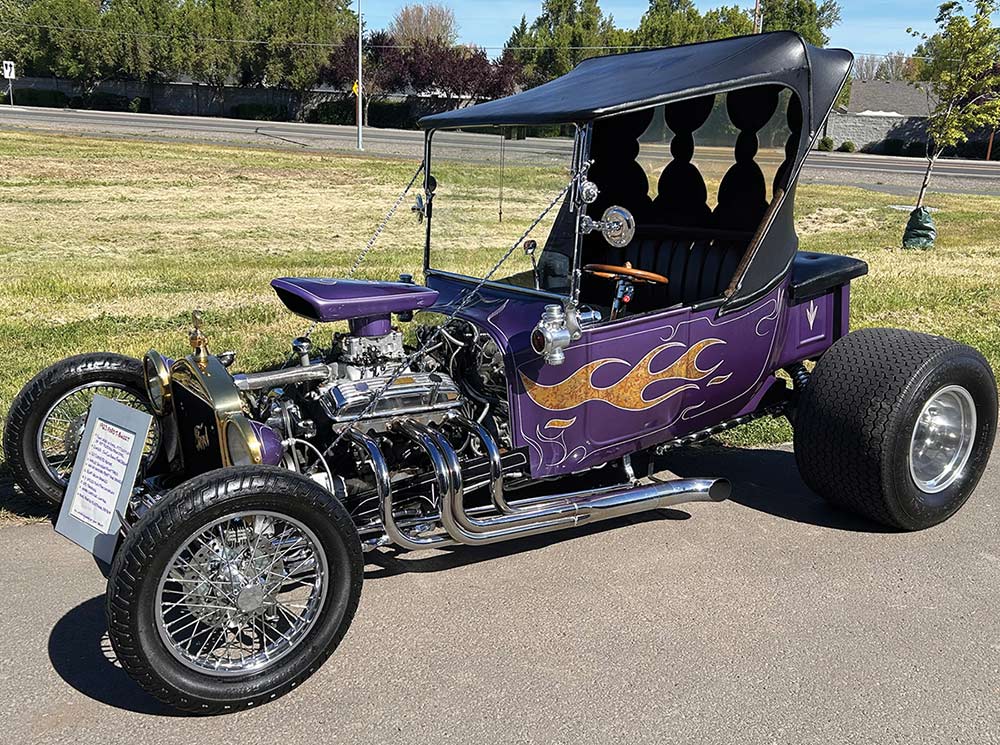 Purple 1923 Ford T-bucket with flame graphics